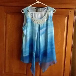 - Style & Co. blue flowing sleeveless size large top